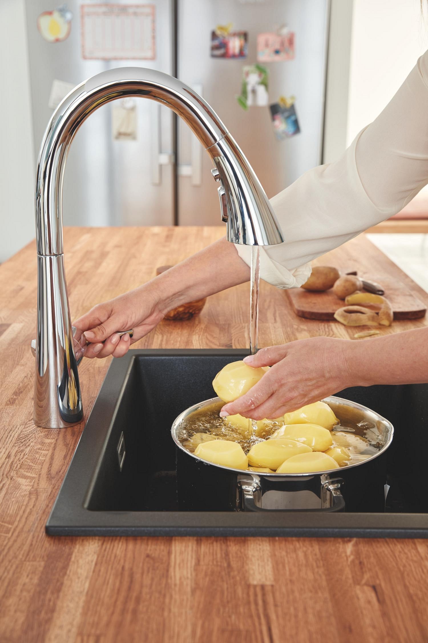 Buy GROHE Zedra 3-Mode Pull-Out Kitchen Tap 1/2